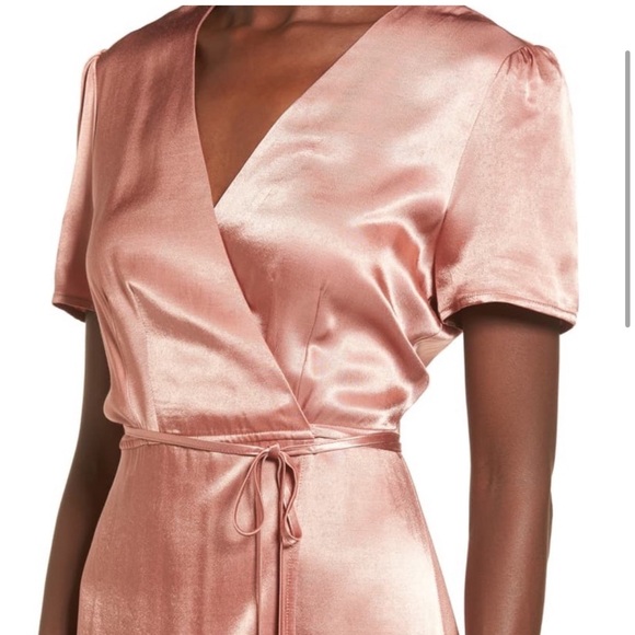 Blush pink wrap dress - Picture 3 of 6